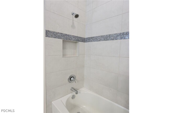 Building Photo - 6262 Union Island Wy