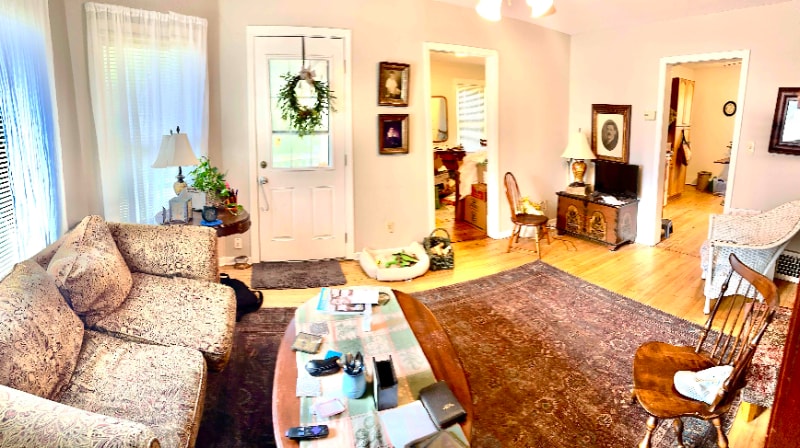 Primary Photo - 229 W Van Buren St