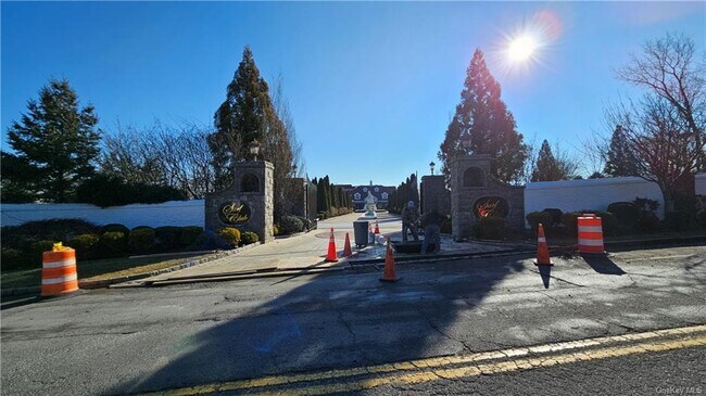 Building Photo - 289 Davenport Ave