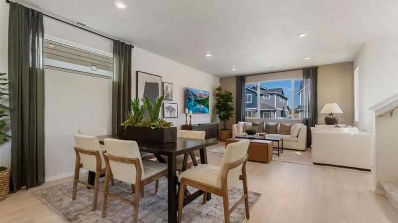 Building Photo - 24526 E Short Tail Ln