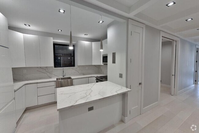 Building Photo - 113 E 119th St