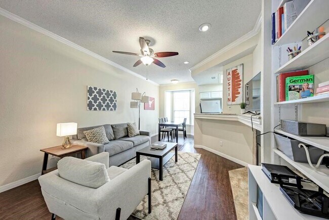 Building Photo - 3111 Tom Green St