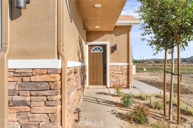 Building Photo - 904 S Hert St