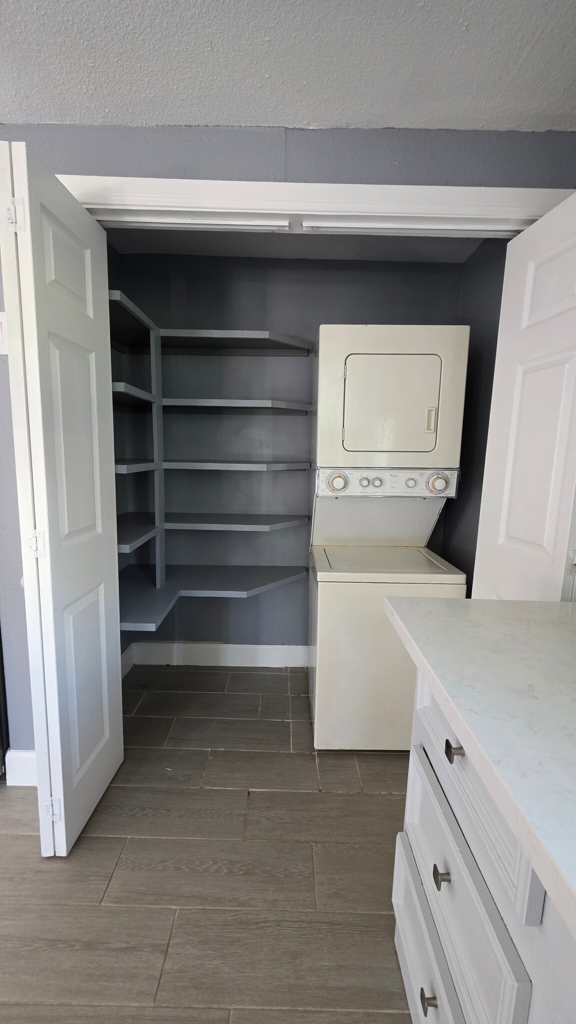 Building Photo - 9426 Sandra St