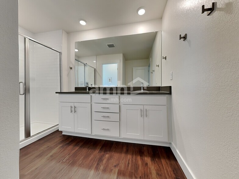 Building Photo - 3965 Patterdale Pl