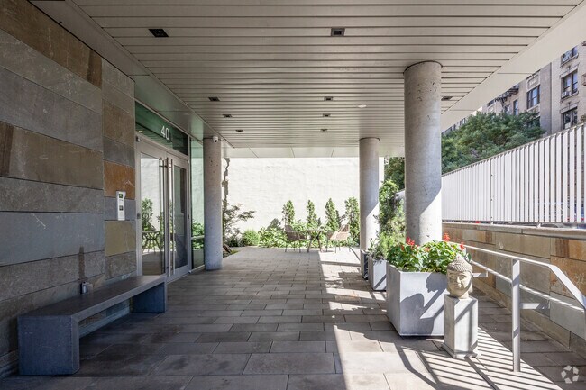 Building Photo - The Ammann