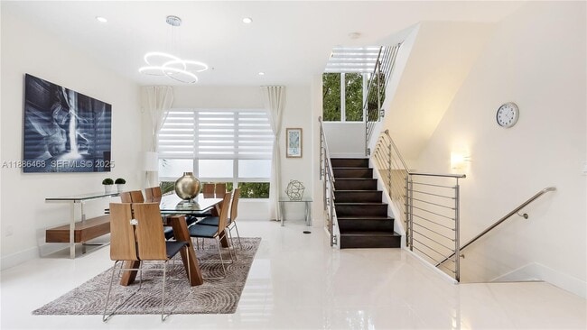 Building Photo - 6611 NW 105th Pl