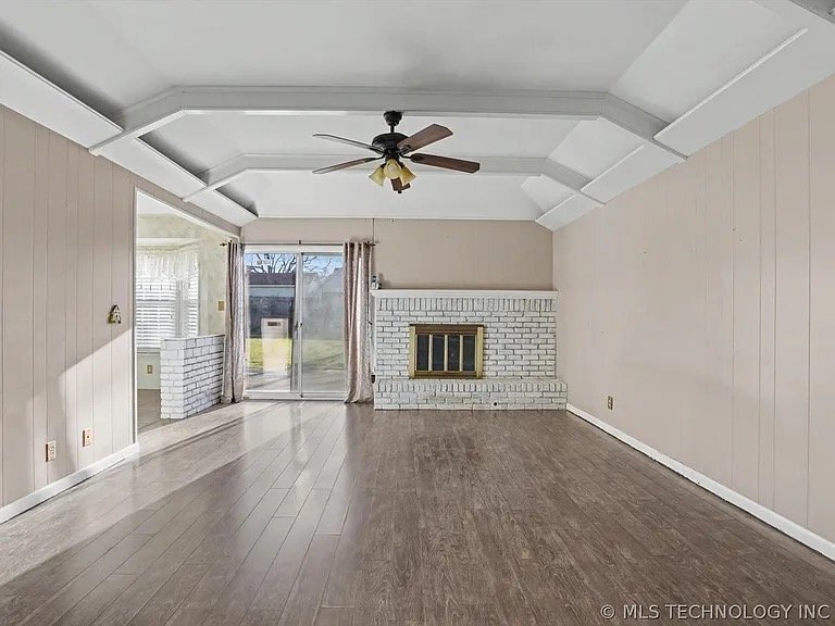 Building Photo - 4809 S 69th E Ave