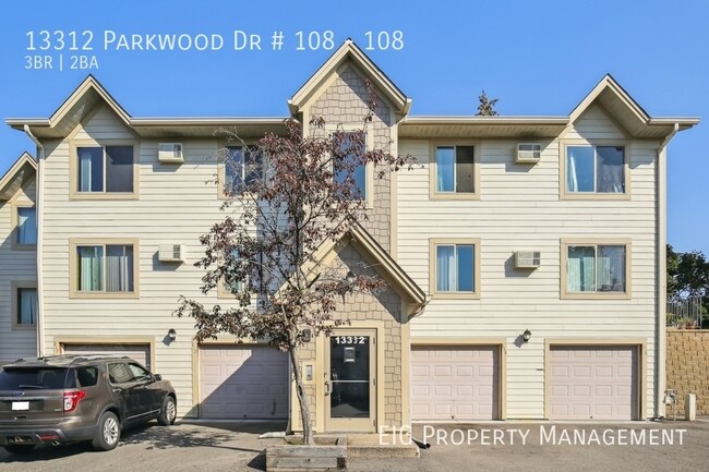 Primary Photo - 13312 Parkwood Dr