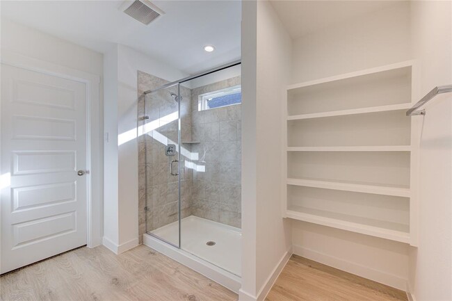 Building Photo - 1327 Via Sacra Dr