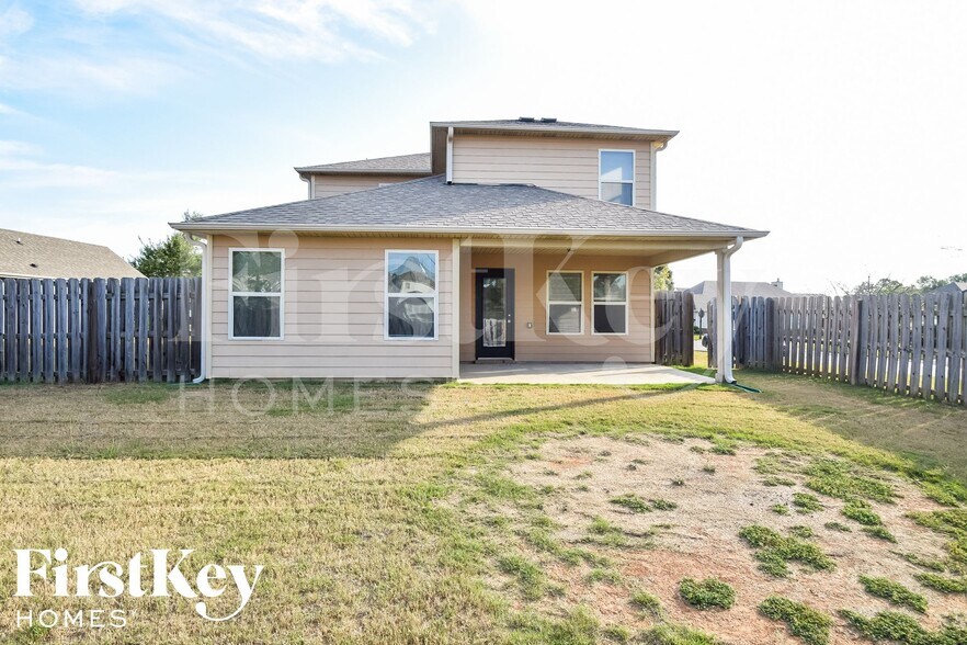 Building Photo - 6659 Woodford Ln