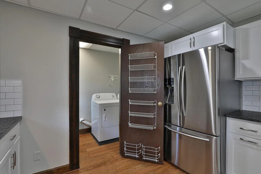 Kitchen5 - Laundry - 350 W 1st Ave