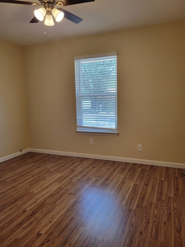 Building Photo - 3BD/2BA Home close to shopping and Ft. Hood in Harker Heights!