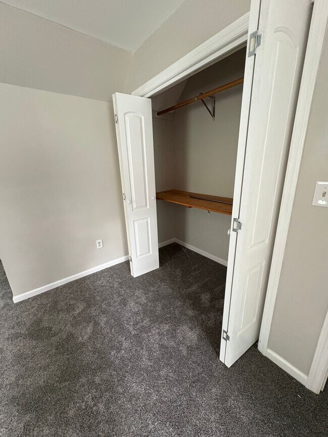 Building Photo - Lovely 3 Bedroom 2 Bath Home in Easley!! H...