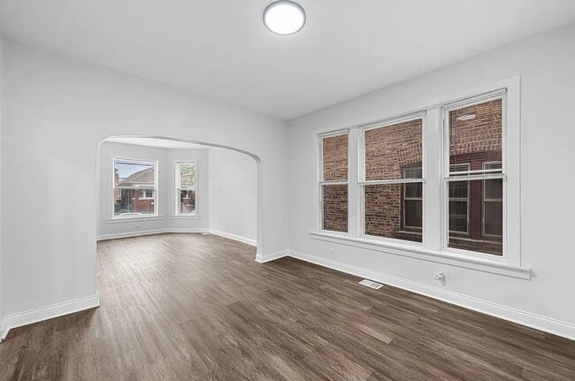 Building Photo - 7912 S Ada St