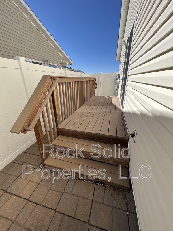 Building Photo - 6003 Crow Rd