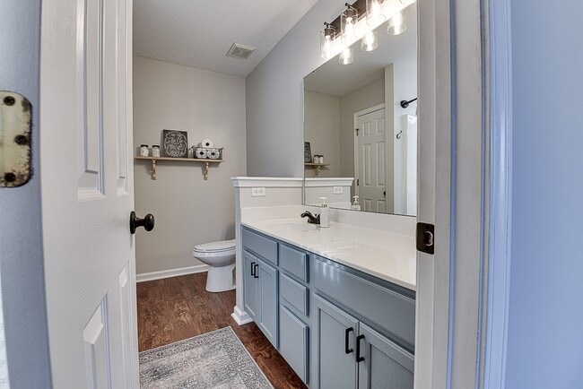 Building Photo - 4 BR/Loft near Simpsonville!  Lawn Maintenance included! Amenities & Close to Shopping & Restaurants