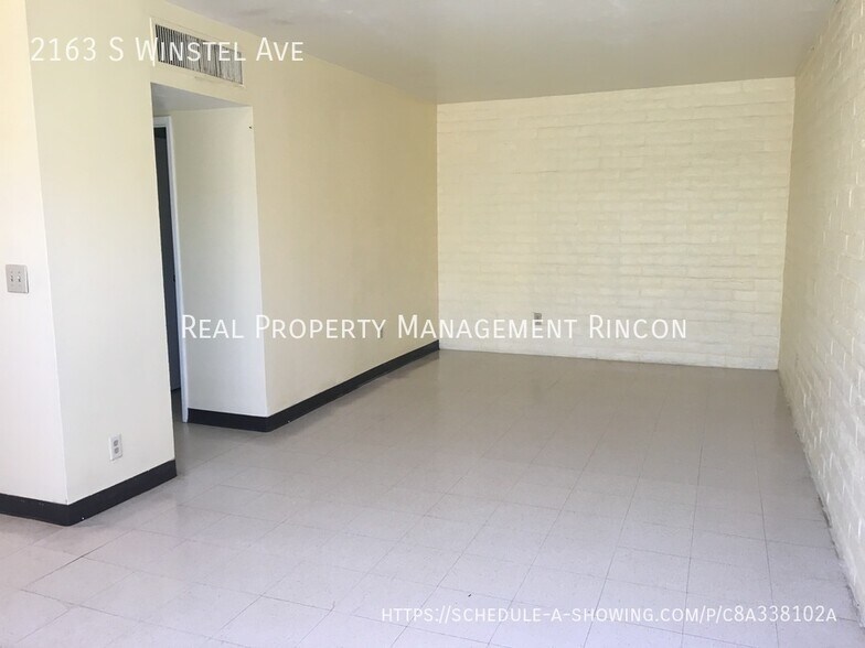 Building Photo - 2163 S Winstel Ave