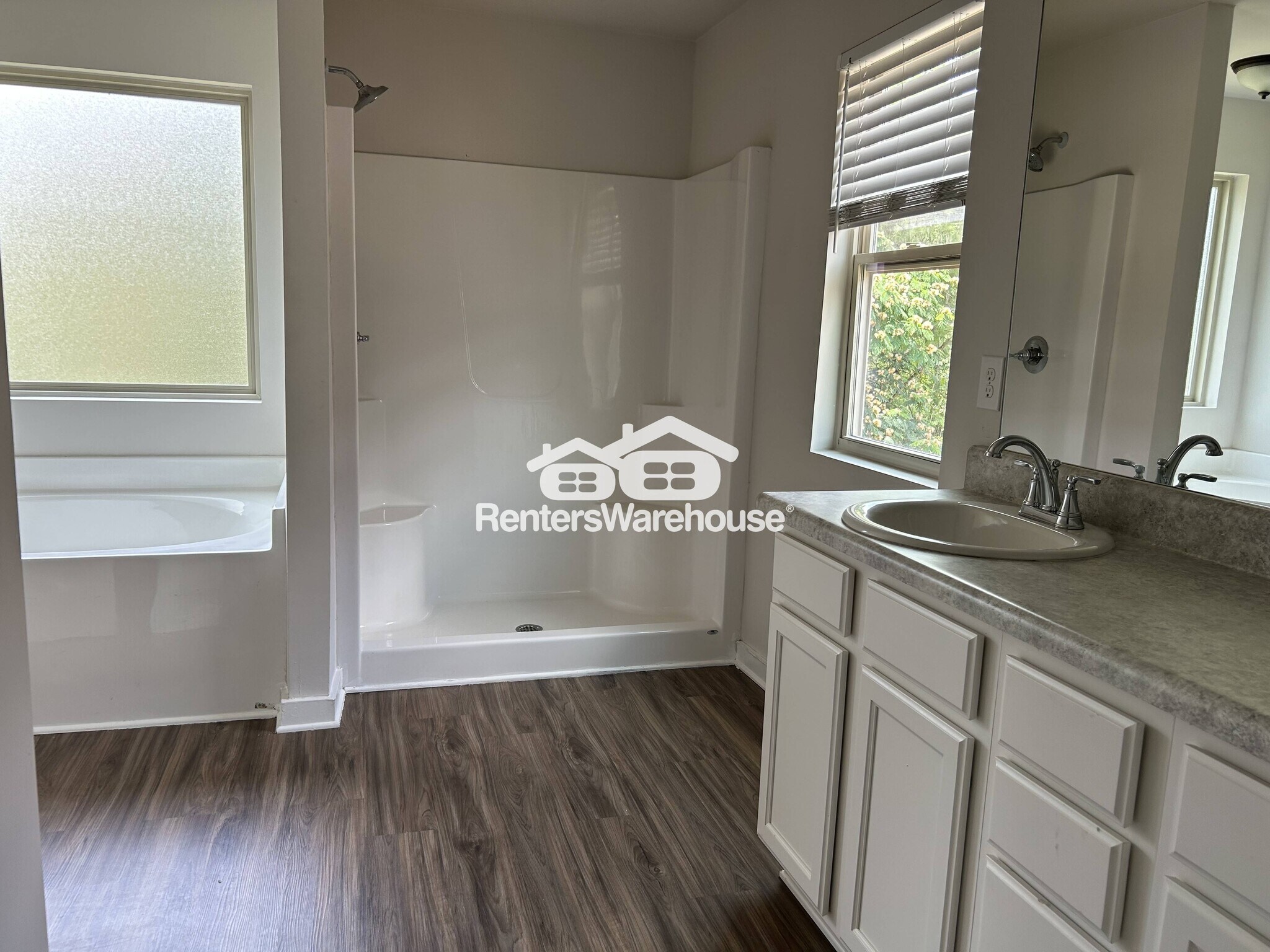 Building Photo - 3530 Misty Hollow Dr