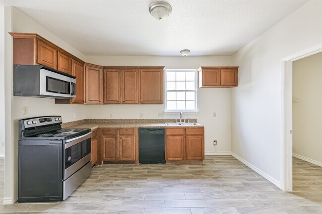 Building Photo - 16913 W Juneau St