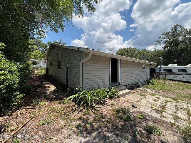 Building Photo - 9454 Campus Ave