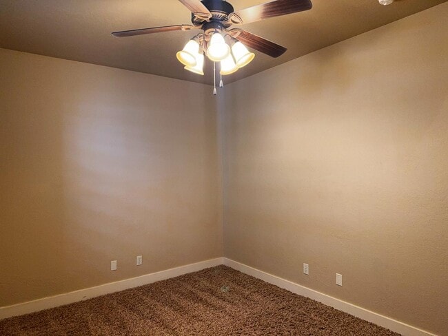 Building Photo - 1724 Ellerbeck Ln