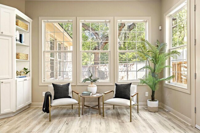 Building Photo - 3508 Red River St