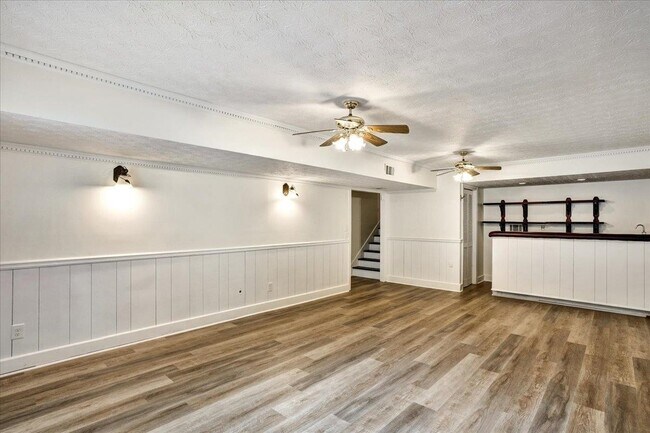 Building Photo - 1812 Wiggins Cir SW