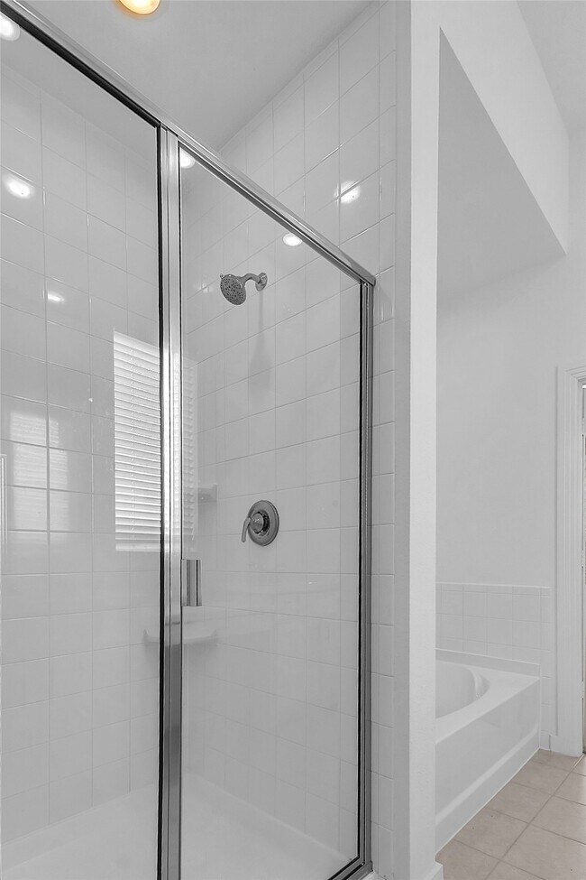 Building Photo - 1805 Everglades Dr
