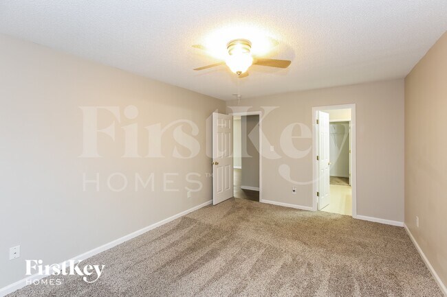 Building Photo - 268 Southaven Ct