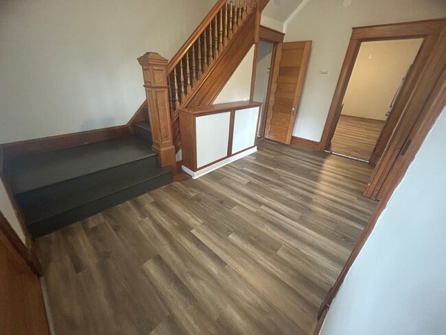 Building Photo - CHEVIOT- 4 Bedroom, 2 full Bathroom Specta...