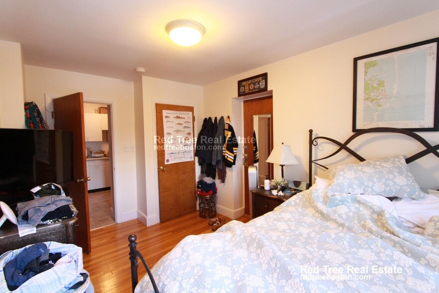 Building Photo - 199 Winthrop Rd