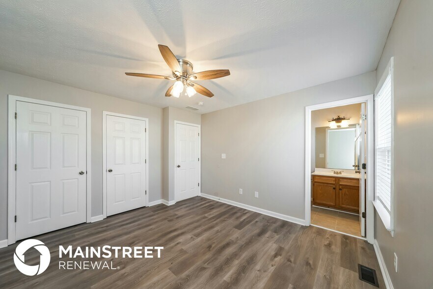 Building Photo - 8908 Greenmoore Dr