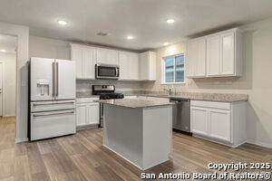 Building Photo - 7328 Littlefoot Ln