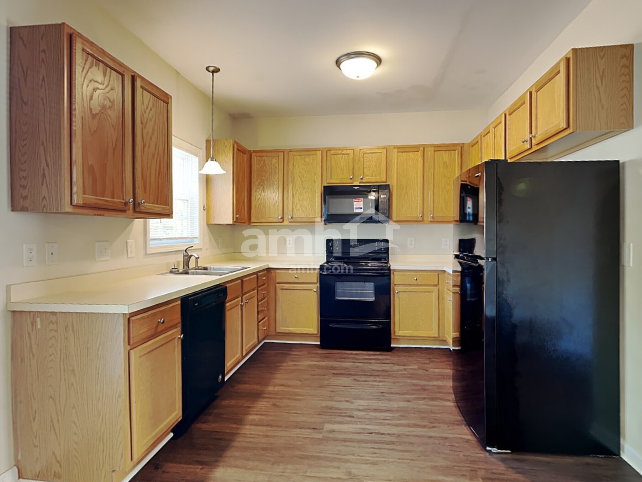 Building Photo - 815 Brookhannah Ct