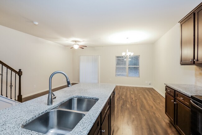 Building Photo - Cozy 3-Bedroom Home in Jonesboro, GA