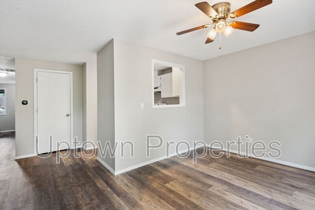 Building Photo - 6133-6135 SE Frances St.