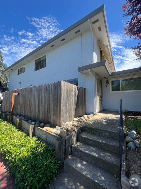 Building Photo - 4722 Greenholme Dr
