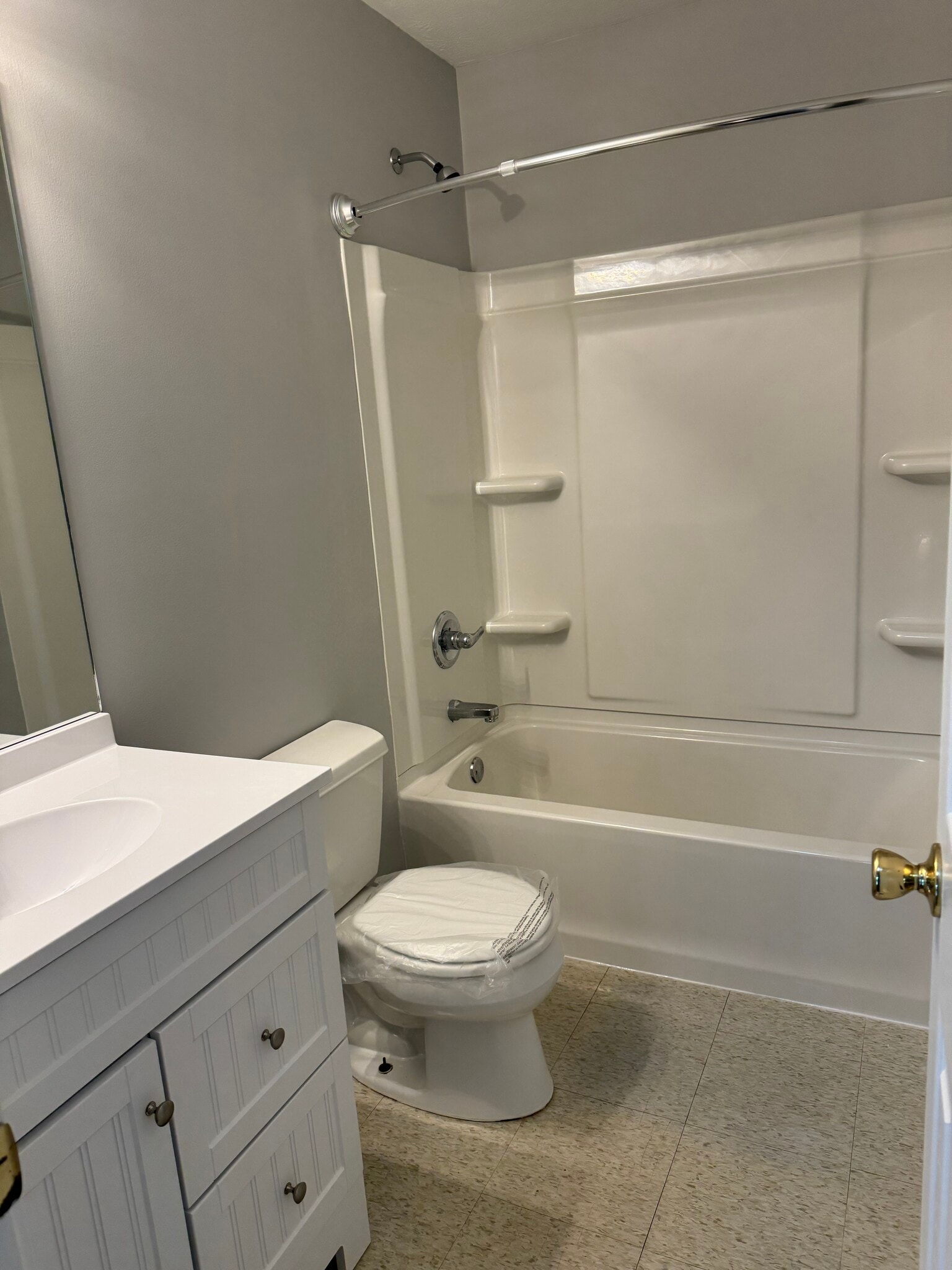 Upstairs bathroom - 320 Chilhowee School Rd