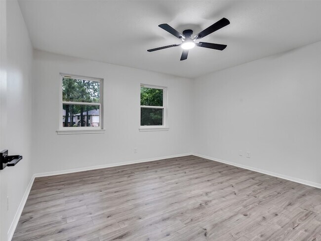 Building Photo - 4023 Laverock Rd