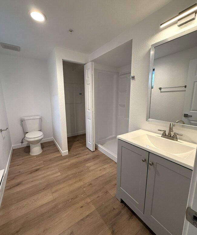 Building Photo - 5090 E Warren Ave, #5274 – 3 Bed / 2 Bath with 1 MONTH FREE RENT!