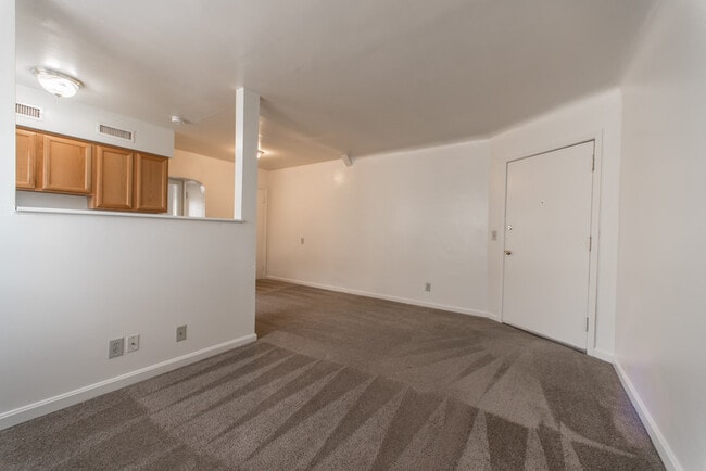 Building Photo - 2920-2928 Burnet Avenue