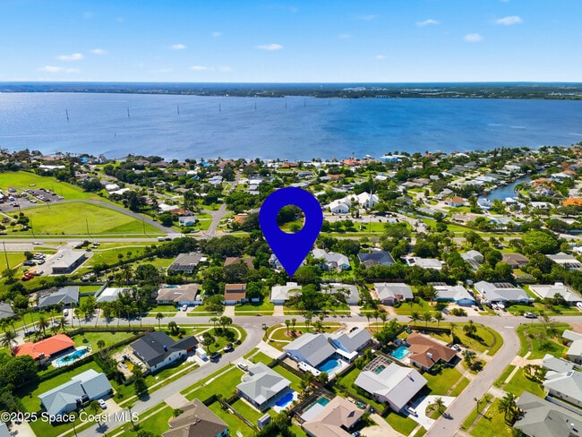 Building Photo - 2108 Rosewood Dr