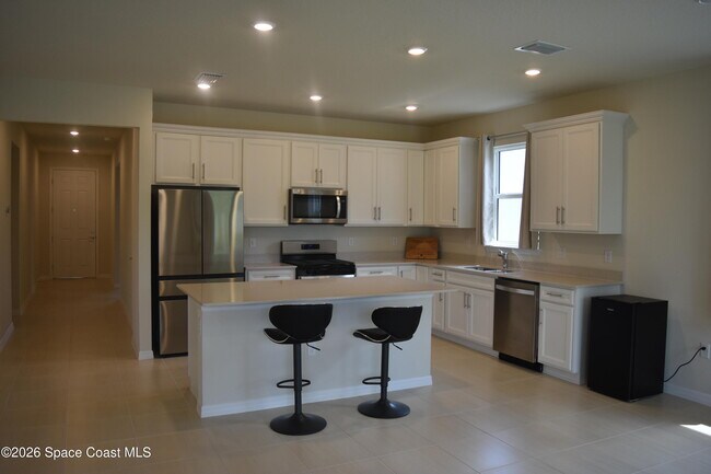 Building Photo - 5039 Sunnytime St