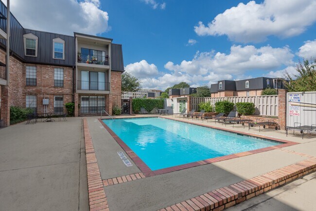 Building Photo - 2400 N Braeswood Blvd