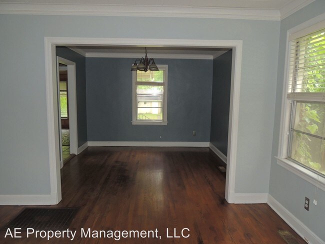 Building Photo - 119 S Greer St