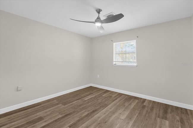 Building Photo - 3800 Pine St