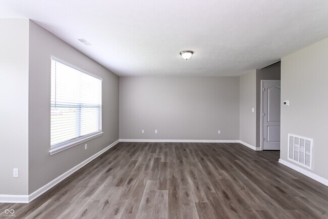 Building Photo - 604 Fisher Creek Drive
