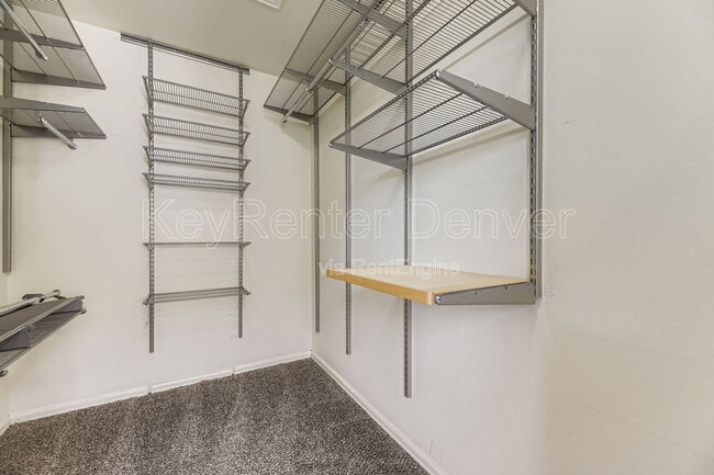 Building Photo - 5906 S Jellison St