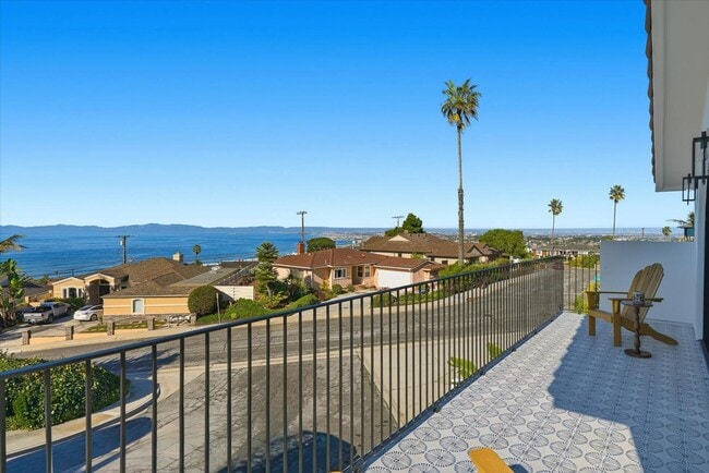 Building Photo - Completely Remodeled, Custom 4BR3.5BA Hilltop Home w/ Incredible Panoramic Ocean/Whitewater/Coast...
